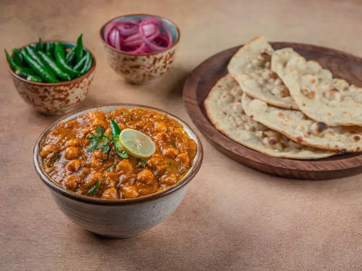 Amritsari Chole Combo