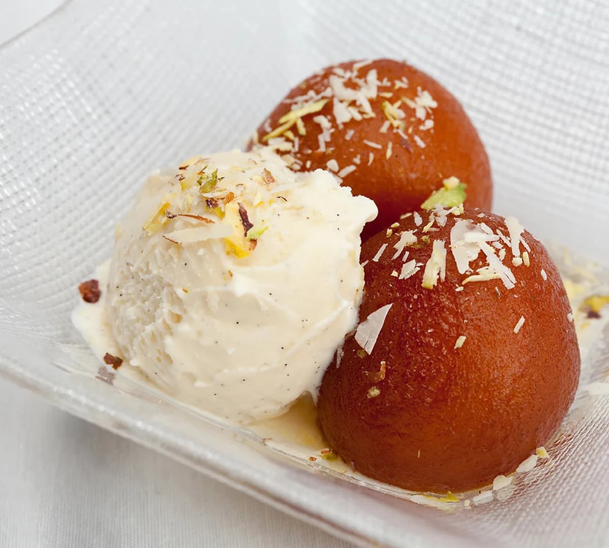 Gulab Jamun With Ice Cream